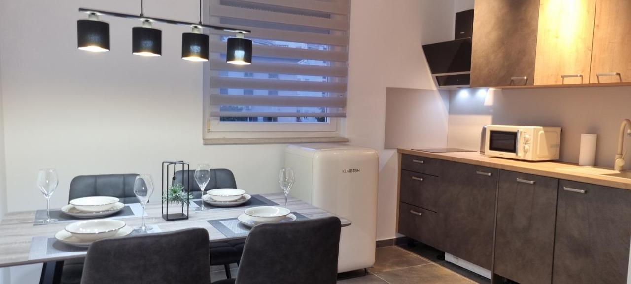 Qr Apartment For Family, Couples, And Friends Stay In Rijeka Exterior photo