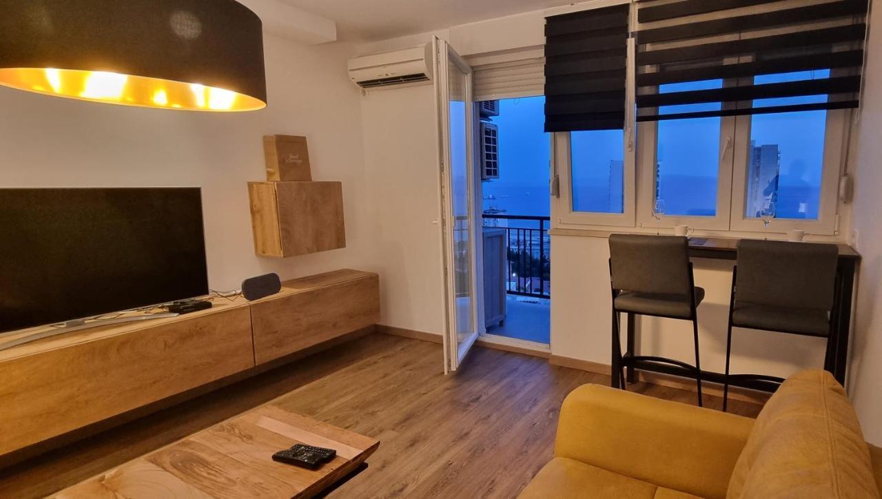 Qr Apartment For Family, Couples, And Friends Stay In Rijeka Exterior photo