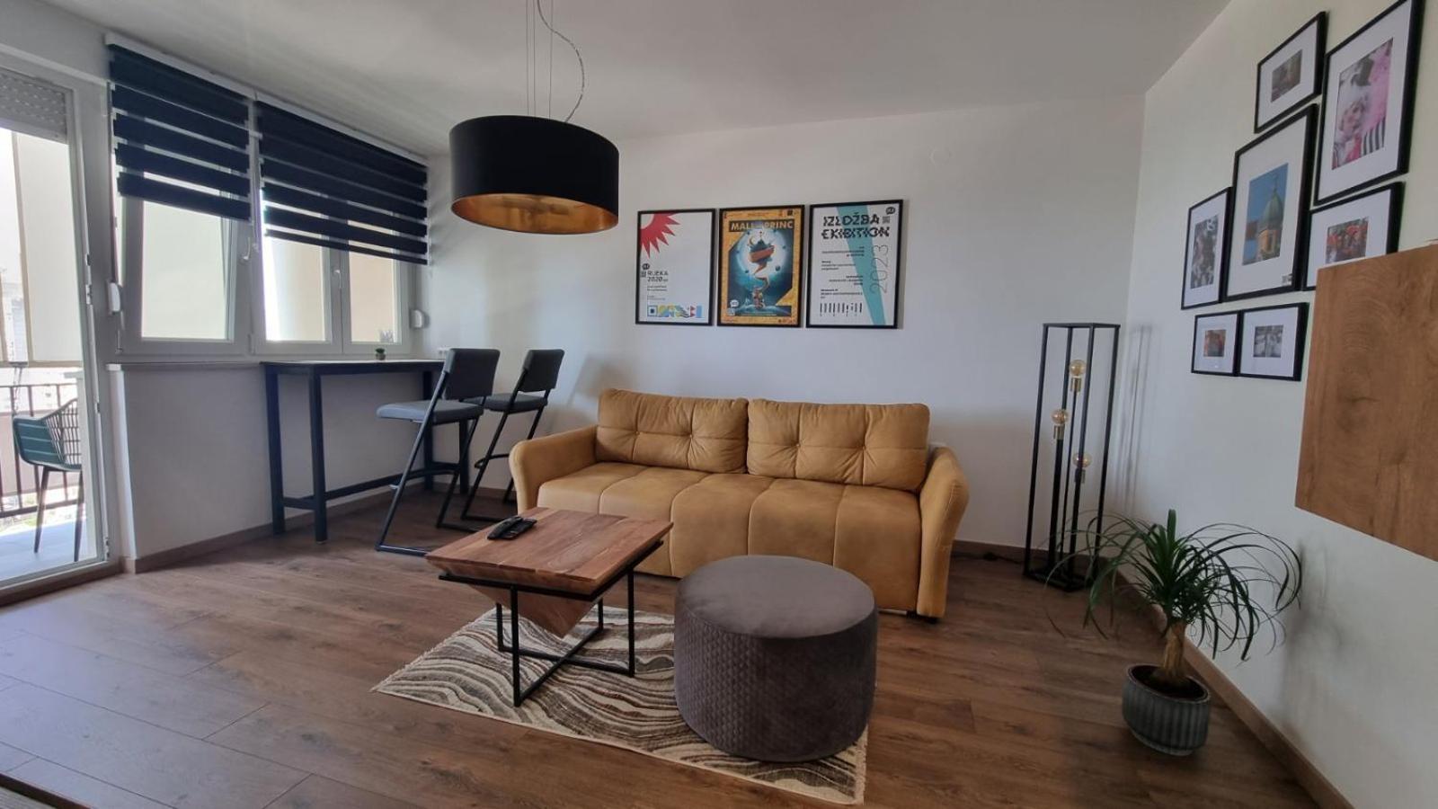 Qr Apartment For Family, Couples, And Friends Stay In Rijeka Exterior photo