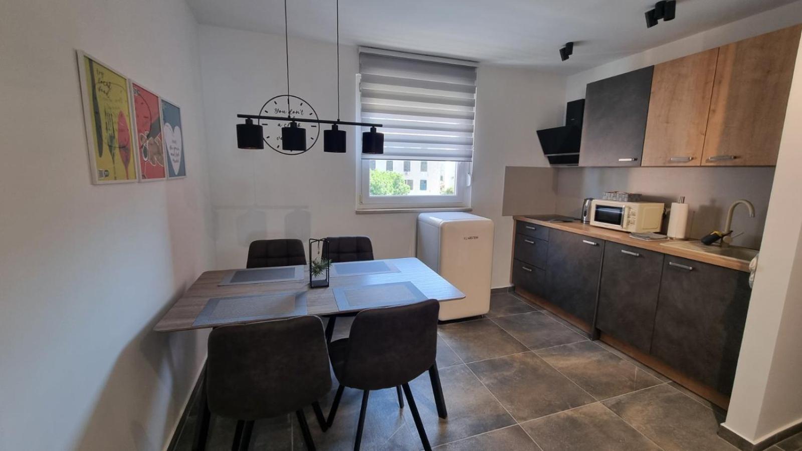 Qr Apartment For Family, Couples, And Friends Stay In Rijeka Exterior photo